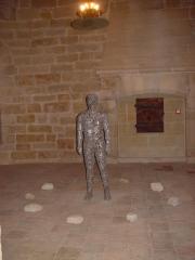 2003, Les voix d'eau ; Les Hommes de Bessines ; Les hommes cellulaires, France - Carcassonne - Château Comtal